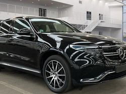 Schwarz Gebraucht 2020 Mercedes EQC400 AMG line SUV | 34.999 € (Etwas zu teuer)