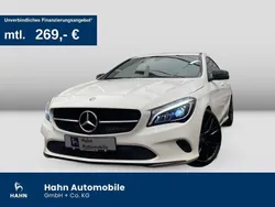Weiß Gebraucht 2016 Mercedes CLA220 Shooting Brake Urban Kombi | 20.950 € (Fairer Preis)