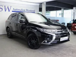 Schwarz Gebraucht 2018 Mitsubishi Outlander Edition+ SUV | 21.980 € (Etwas zu teuer)