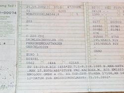 Grau Gebraucht 2002 Mercedes C220 Limousine | 2.250 € (Fairer Preis)