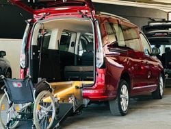 Rot Gebraucht 2021 VW Caddy Maxi Style Van / Kleinbus | 43.900 €