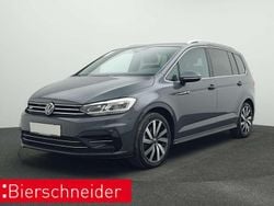 Grau Gebraucht 2024 VW Touran Highline Van / Kleinbus | 35.450 € (Fairer Preis)