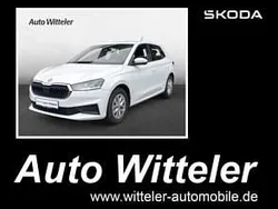 Weiß Gebraucht 2022 Skoda Fabia Ambition Kleinwagen | 18.450 € (Fairer Preis)