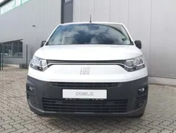 Weiß Gebraucht 2023 Fiat Doblò Van / Kleinbus | 24.990 € (Fairer Preis)