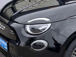 Schwarz Gebraucht 2023 Fiat 500e Action Limousine | 18.490 € (Fairer Preis)