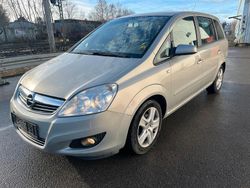 Silber Gebraucht 2009 Opel Zafira Van / Kleinbus | 2.990 € (Fairer Preis)