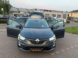 Grau Gebraucht 2021 Renault Mégane IV Intens Limousine | 16.550 € (Guter Preis)
