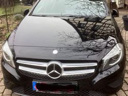 Schwarz Gebraucht 2015 Mercedes A200 Limousine | 14.690 € (Fairer Preis)