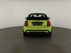 Zesty yellow Gebraucht 2024 Mini Cooper Classic Kleinwagen | 30.975 € (Teuer)
