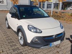 Weiß Gebraucht 2018 Opel Adam Rocks Rocks Kleinwagen | 12.400 € (Etwas zu teuer)