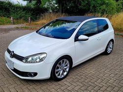 Weiß Gebraucht 2011 VW Golf VI Comfortline Kleinwagen | 5.000 € (Fairer Preis)