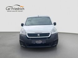 Blanc banquise Gebraucht 2016 Peugeot Partner Avantage Van / Kleinbus | 9.249 € (Fairer Preis)