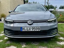 Grau Gebraucht 2024 VW Golf VIII Move Limousine | 21.900 € (Guter Preis)