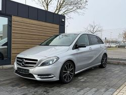 Silber Gebraucht 2013 Mercedes B180 Edition 1 Van / Kleinbus | 10.400 € (Fairer Preis)