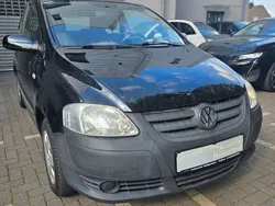 Silber Gebraucht 2005 VW Fox Kleinwagen | 1.980 € (Etwas zu teuer)