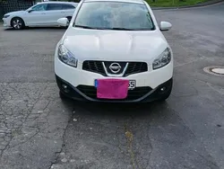 Weiß Gebraucht 2009 Nissan Qashqai SUV | 6.550 € (Etwas zu teuer)