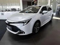 Weiß Neu 2025 Toyota Corolla Plus Kombi | 39.732 €