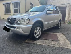 Silber Gebraucht 2004 Mercedes ML270 SUV | 16.490 €