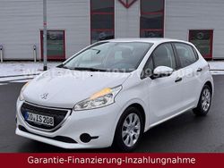 Weiß Gebraucht 2014 Peugeot 208 Access Kleinwagen | 3.495 € (Fairer Preis)