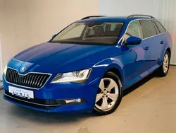 Blau Gebraucht 2018 Skoda Superb Ambition Kombi | 13.990 € (Fairer Preis)