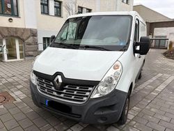 Weiß Gebraucht 2015 Renault Master Limousine | 3.490 €