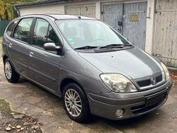 Grau Gebraucht 2002 Renault Scénic Van / Kleinbus | 890 € (Guter Preis)