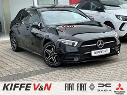 Schwarz Gebraucht 2020 Mercedes A250 AMG line Limousine | 26.980 € (Fairer Preis)