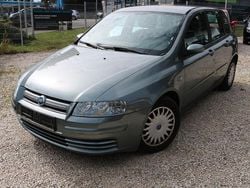 Grau Gebraucht 2006 Fiat Stilo Active Limousine | 990 € (Fairer Preis)