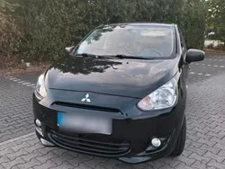 Schwarz Gebraucht 2014 Mitsubishi Space Star Kleinwagen | 3.700 €