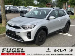 Sparklingsilber met. Gebraucht 2024 Kia Stonic Vision SUV | 18.499 € (Guter Preis)