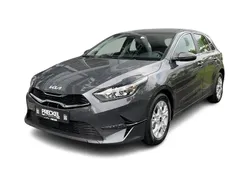 Grau Neu 2025 Kia Ceed Limousine | 21.650 € (Superpreis)