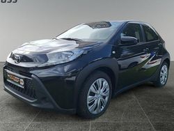 Schwarz Gebraucht 2023 Toyota Aygo X-play Kleinwagen | 15.480 € (Fairer Preis)