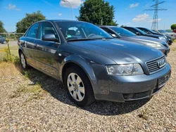 Grau Gebraucht 2002 Audi A4 Limousine | 1.880 € (Fairer Preis)