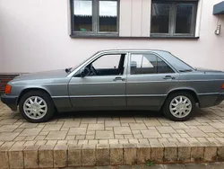 Blau Gebraucht 1989 Mercedes 190 Limousine | 8.600 €