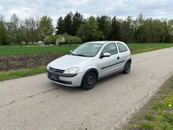 Silber Gebraucht 2002 Opel Corsa Comfort Limousine | 800 € (Guter Preis)
