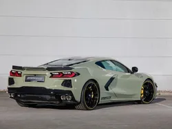 Sonderlackierung moss green Neu 2024 Corvette C8 Coupé | 149.900 €