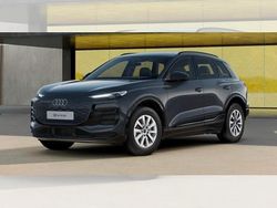 Grau Neu 2025 Audi Q6 e-tron Comfort SUV | 47.943 €