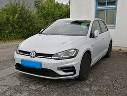 Silber Gebraucht 2018 VW Golf VII Highline Limousine | 15.999 € (Fairer Preis)