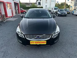 Schwarz Gebraucht 2012 Volvo V60 Basis Kombi | 9.899 € (Etwas zu teuer)
