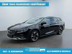 Onyx schwarz Gebraucht 2018 Opel Insignia Country Tourer Kombi | 24.574 €