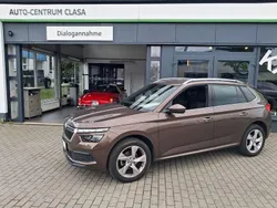 Maple braun metallic Gebraucht 2020 Skoda Kamiq Style SUV | 22.490 € (Fairer Preis)