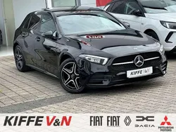 Kosmosschwarz metalliclack Gebraucht 2020 Mercedes A250 AMG line Limousine | 26.980 € (Fairer Preis)