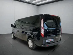 Schwarz Gebraucht 2023 Ford Transit Custom Van / Kleinbus | 35.799 €