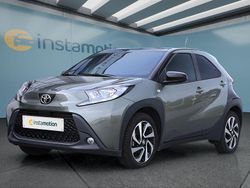 Grün Gebraucht 2023 Toyota Aygo Kleinwagen | 16.399 € (Fairer Preis)