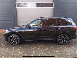 Schwarz Gebraucht 2021 BMW X7 M Sport SUV | 69.000 €