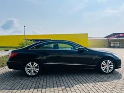 Schwarz Gebraucht 2010 Mercedes 350 Coupé | 11.650 €