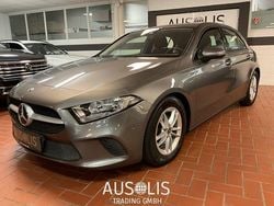 Anthrazit (metallic) Gebraucht 2020 Mercedes A180 Business Limousine | 18.790 € (Superpreis)