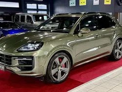 Grün Gebraucht 2023 Porsche Cayenne S Sport SUV | 129.990 € (Etwas zu teuer)