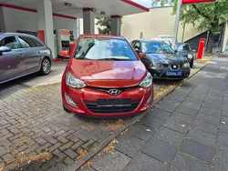 Rot Gebraucht 2013 Hyundai i20 Limousine | 5.290 € (Fairer Preis)