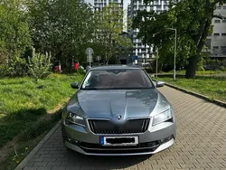 Grau Gebraucht 2017 Skoda Superb Limousine | 16.990 € (Fairer Preis)